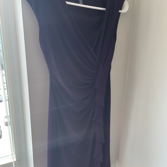 Wine deep purple gorgeous dress in size small. Great dress and very classy. - Picture 1 of 1